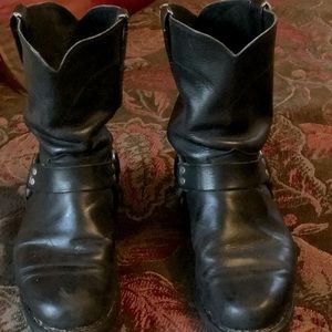 ‘Justin Boots’ Leather Harness Boots  Size 10 Black Rugged And Durable 11” Tall